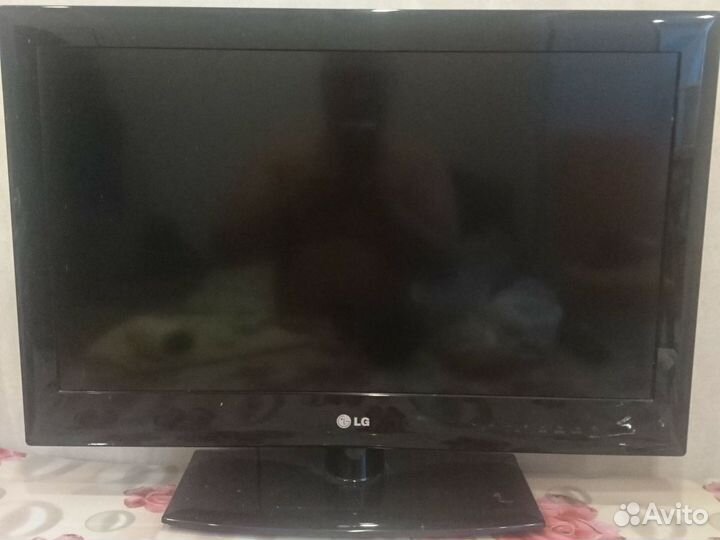 Два рабочих телевизора: Benq full HD 24