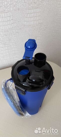 Кормушка-поилка для собак и кошек. новая