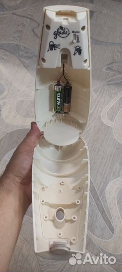 Автоматический освежитель воздуха glade