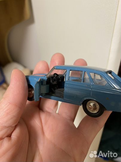 Модель автомобиля времен ССР