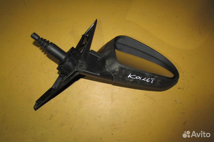 Зеркало правое Mitsubishi Colt 6