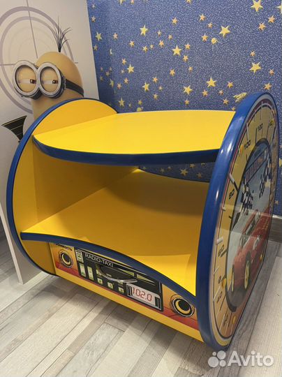 Тумбочка тачки