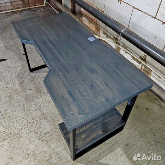 Компьютерный стол лофт