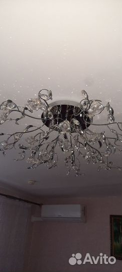 Продаю люстру