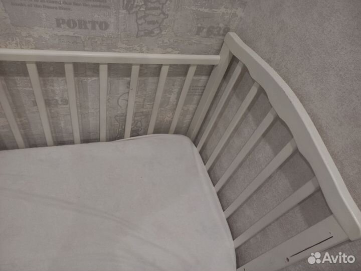Детская кроватка