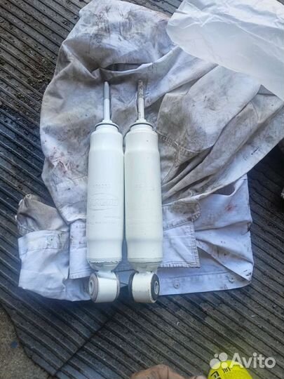 Передние амортизаторы Rancho rs5233