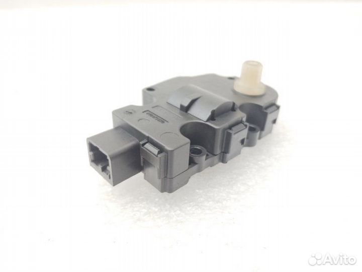 Сервопривод заслонок печки Mercedes-Benz E-Class