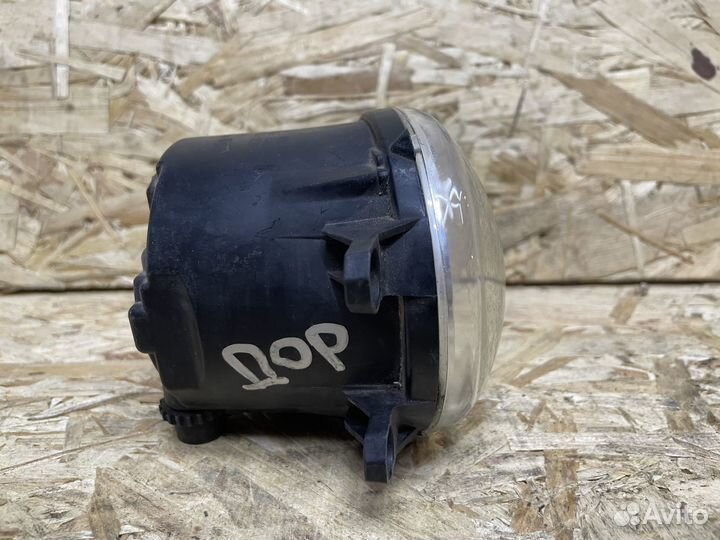 Фара противотуманная левая Toyota Prado 150