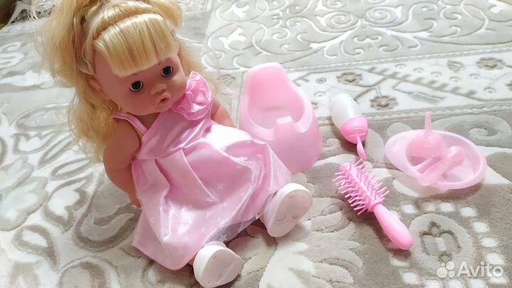 Говорящая кукла Валюша и аксессуары