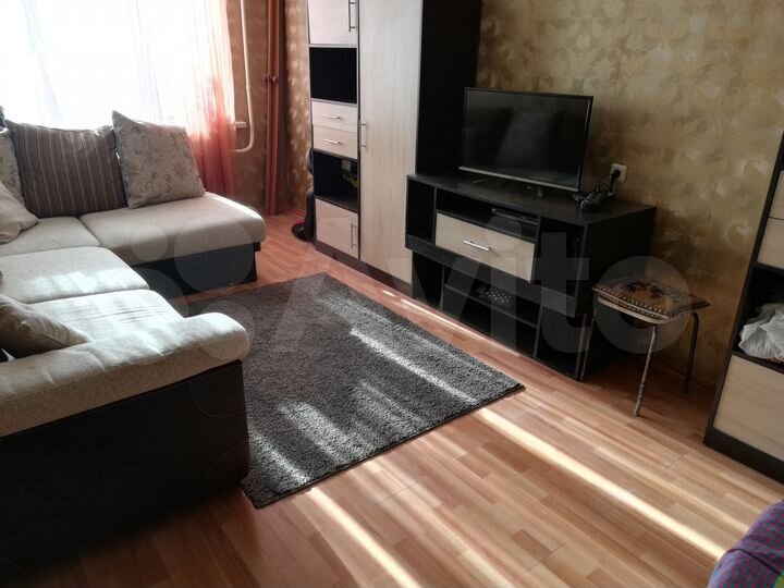 2-к. квартира, 56 м², 1/10 эт.