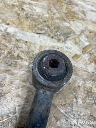 Задние левые рычаги honda accord 8