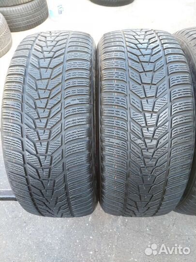 Hankook Winter I'Cept Evo 3 W330A 235/55 R17 103V