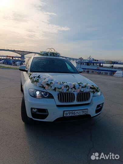 Свадебные украшения на машину