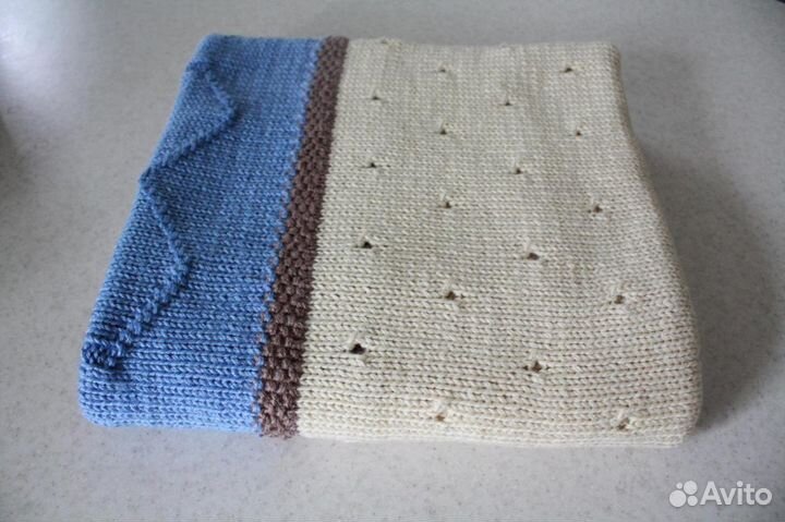 Вязаный плед ручной работы