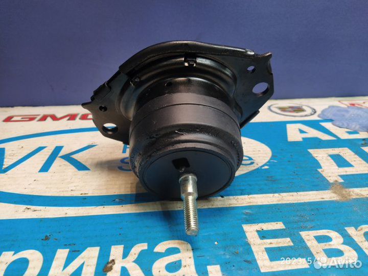 Подушка двигателя Jeep Grand Cherokee 3.6/5.7 WK2