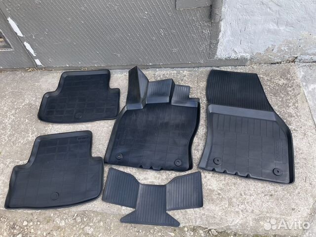 Автомобильные коврики резиновые