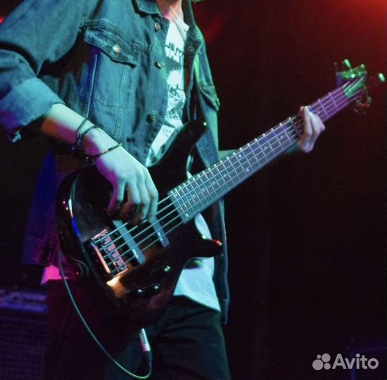 Бас гитара 5 струн