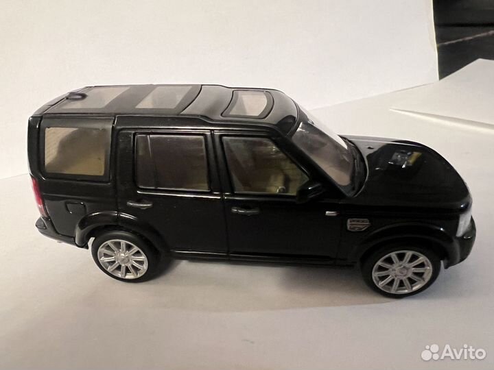 Модель Land Rover Discovery 4 2010 1/43