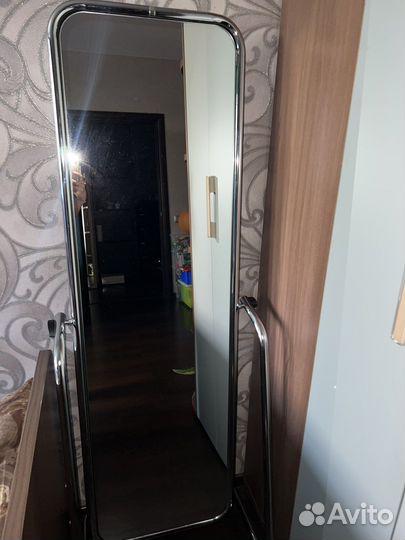 Зеркало хромированное 154 см