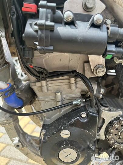 Двигатель на кроссовый мотоцикл kawasaki kx 250f