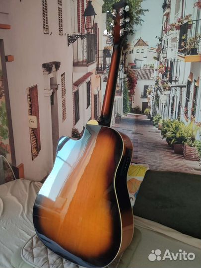 Электроакустическая гитара Martinez