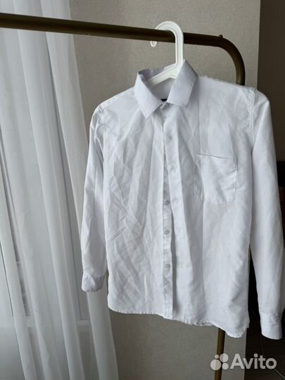 Продам рубашку детскую 140-146-152