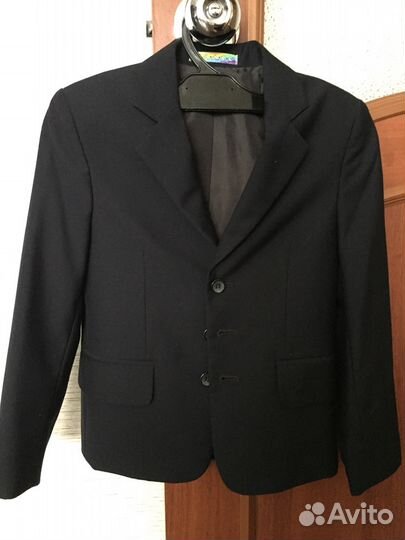 Школьные вещи(пиджак,брюки,рубашки)