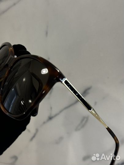 Солнцезащитные очки Jimmy Choo