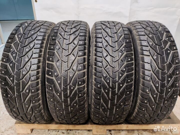 Kormoran SUV Stud 225/65 R17 108T