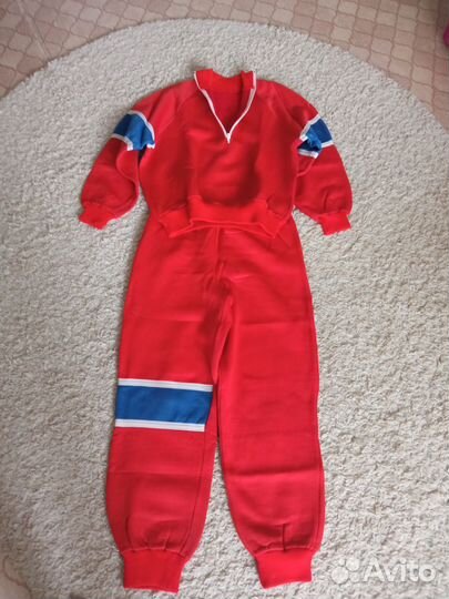 Спортивный костюм новый