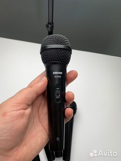 Вокальный микрофон shure SV-200