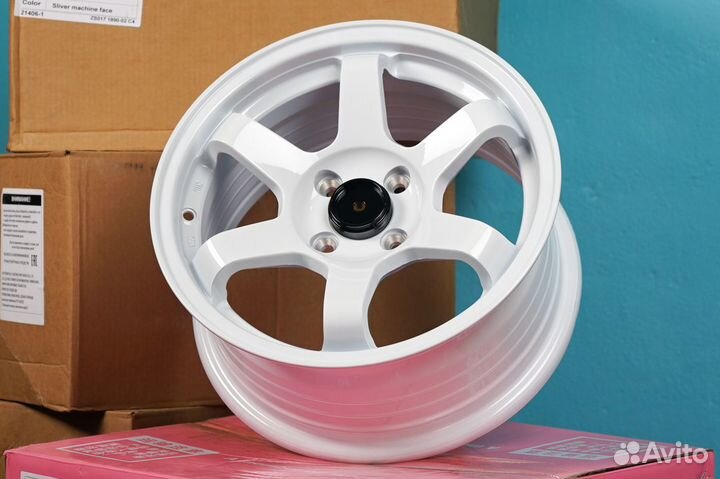 Литые диски Rays TE37 R15 7.0 4x100 *D156