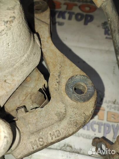 Суппорт тормозной Toyota Avensis T250