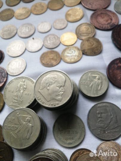 Продаю монеты