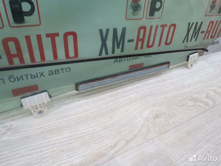 Стекло двери передней правой Nissan Teana J32