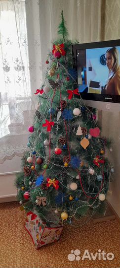 Пышная искусственная елка 2м+шишки+игрушки