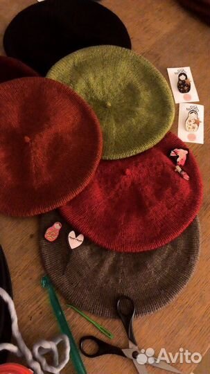 Швея.Ученик швеи.Декоратор.Вышивальщица.Вязальщица