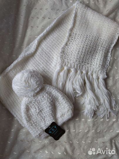 Продам новый красивый комплект