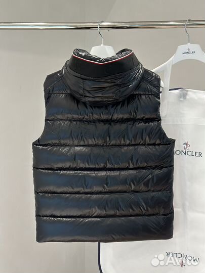 Жилет Moncler