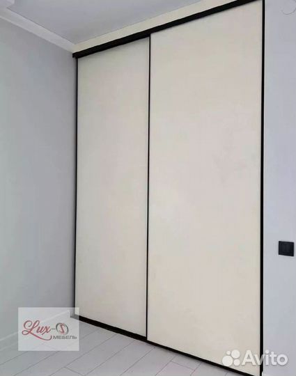 Гардеробные системы и вешалки