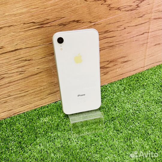 iPhone Xr, 64 ГБ
