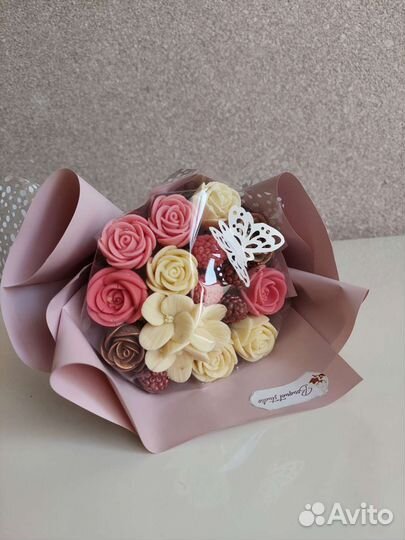 Букеты из шоколодадных цветов -микс