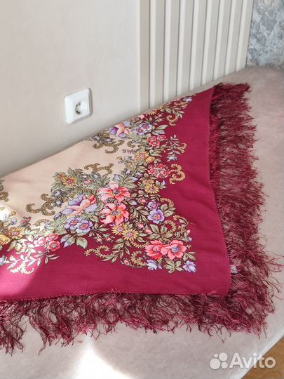 Павлопасадские платки и палантины женские б/у