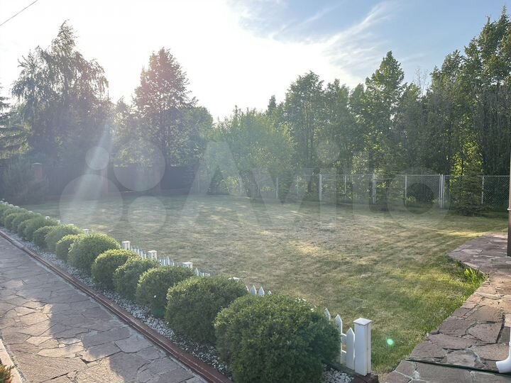 Дом 242 м² на участке 22 сот.