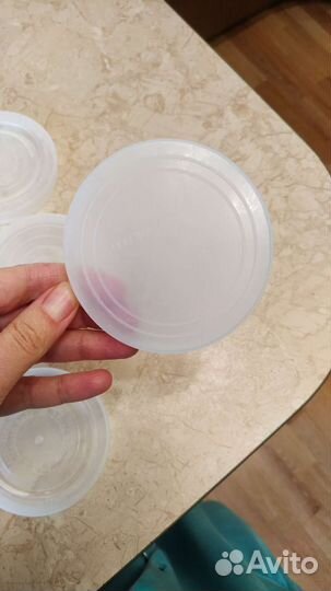 Полиэтиленовые крышки 13 шт