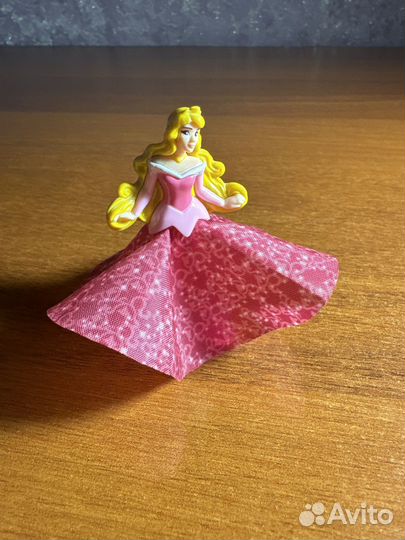 Игрушки из киндера принцессы