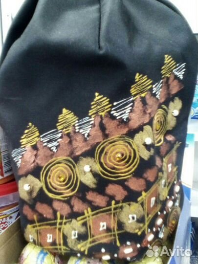 Шапочки новые с бусинками