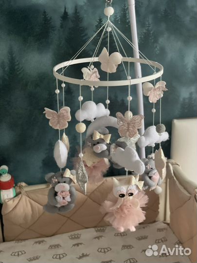 Музыкальный мобиль на кроватку из фетра