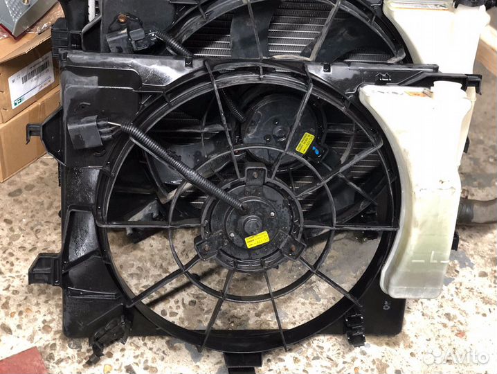 Диффузор в сборе на Hyundai solaris/kia rio 3