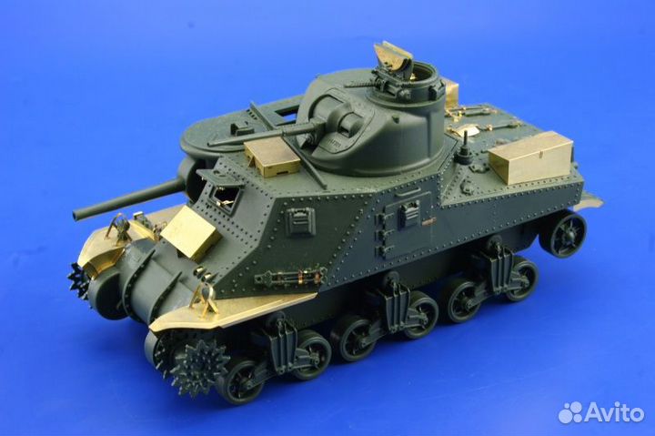 1/35 M3 'Lee' Medium Tank Academy 13206 + допы